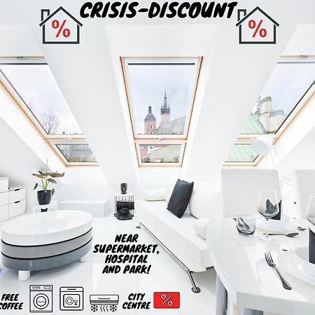 Unique Design Loft In Middle Of Centre Of Old Town With Netflix Apartamento Cracóvia Exterior foto